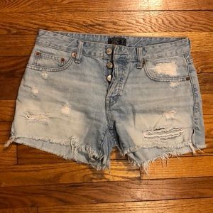 Abercrombie & Fitch Low Rise Boyfriend Shorts